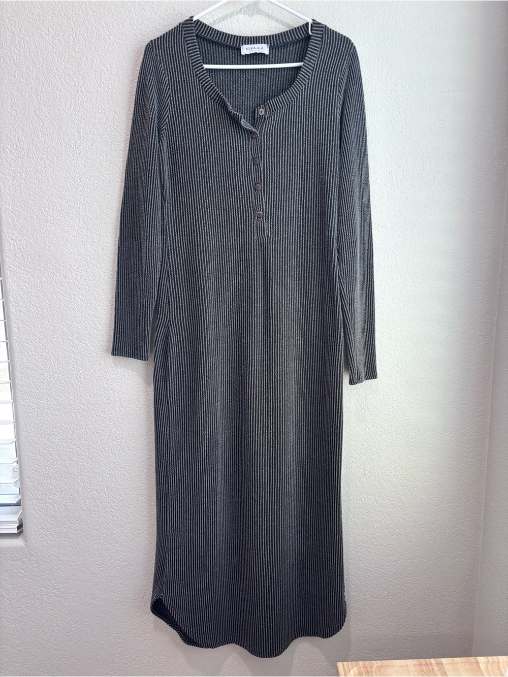 Gilli Black and White Ribbed Midi Henley Dress
